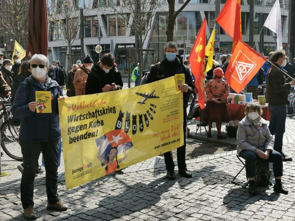 UnblockCuba-Aktion am 1. Mai in Berlin
